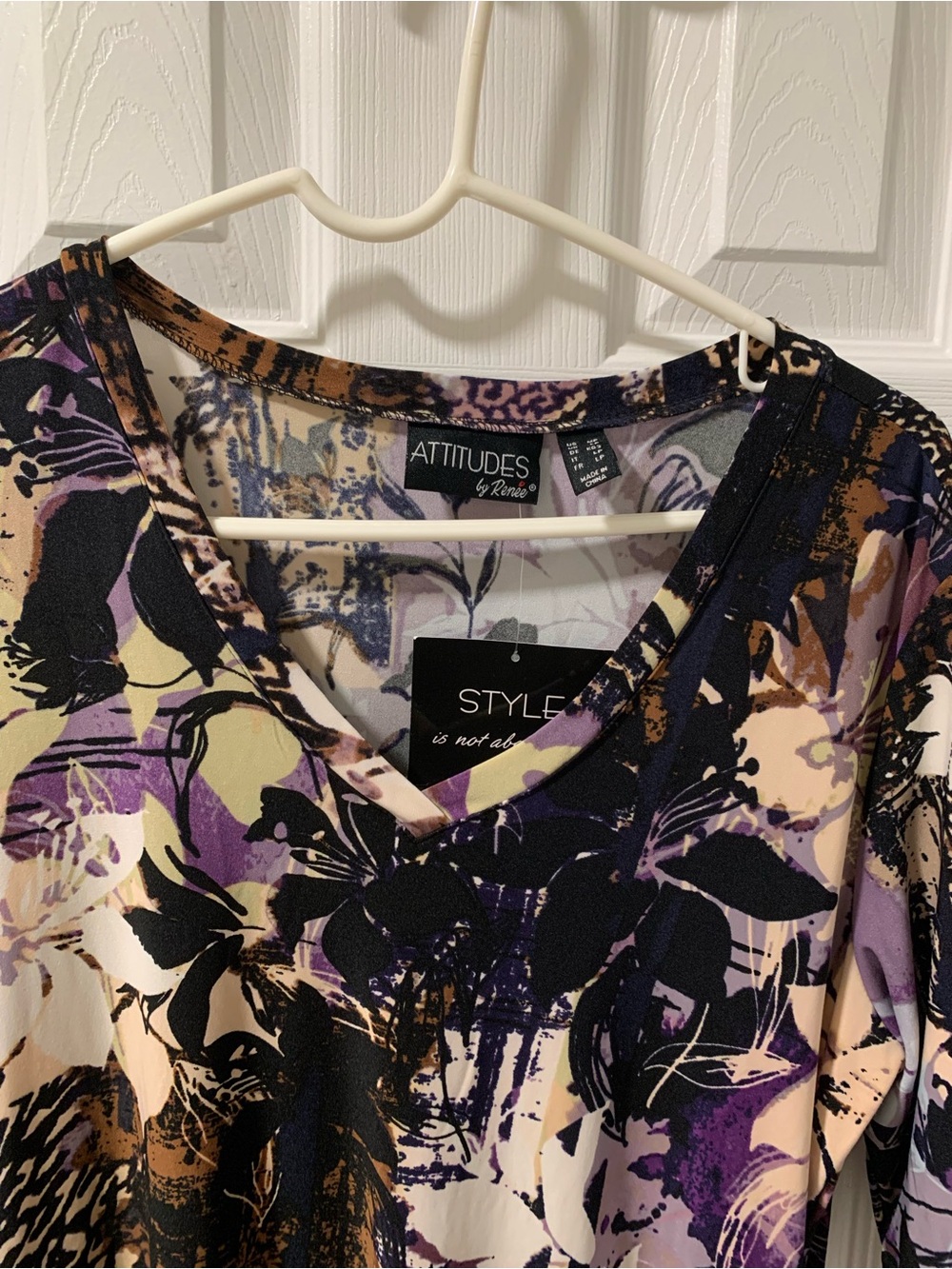Attitudes by Renee Multicolor Floral V-Neck Midi Dress - Picture 3 of 7